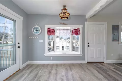 Entry Way - 1 Barnes St, Wareham, MA 02571 photo 1 of 2