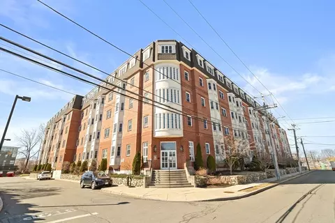 Exterior - 120 Wyllis Ave #103, Everett, MA 02149 photo 1 of 1