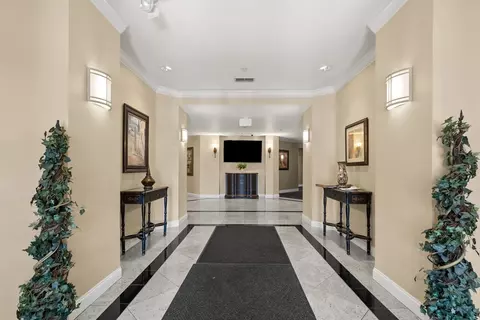 Entry Way - 120 Wyllis Ave #103, Everett, MA 02149 photo 1 of 1