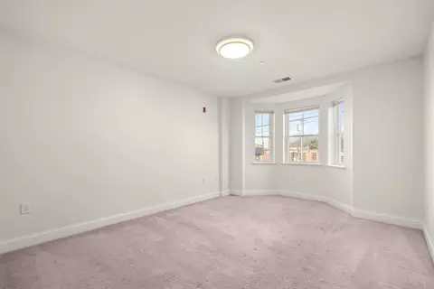 Bedroom - 120 Wyllis Ave #103, Everett, MA 02149 photo 2 of 8