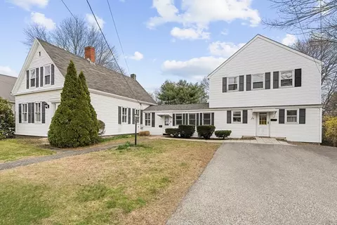 375-379 Webster St, Rockland, MA 02370