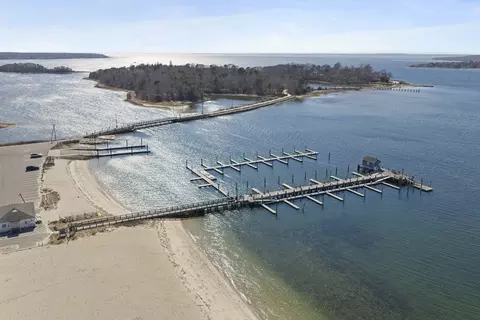 551 Shore Rd, Bourne, MA 02532 photo 17