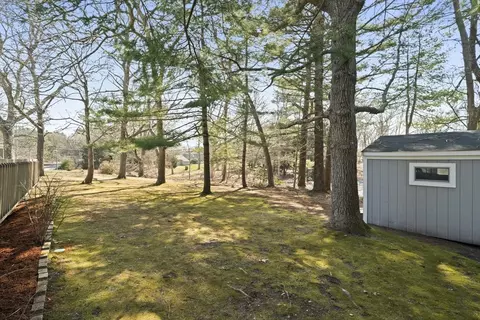 551 Shore Rd, Bourne, MA 02532 photo 4