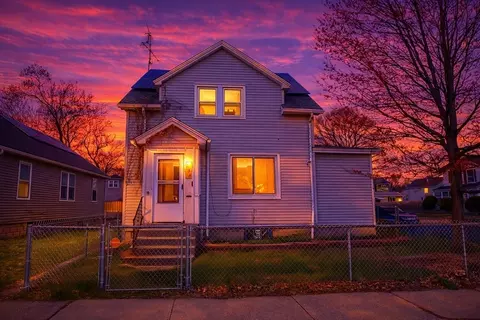 138 Wilber St, Springfield, MA 01104 photo 2