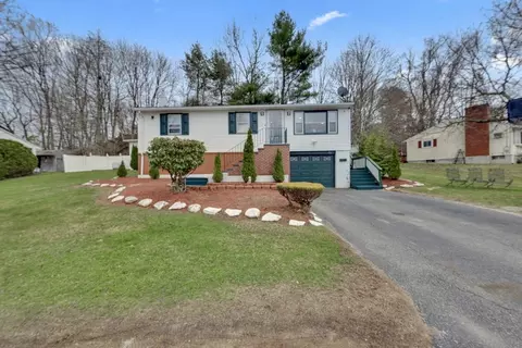 23 Chartier Ln, Southbridge, MA 01550