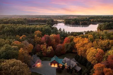 157 Oak St, Weston, MA 02493