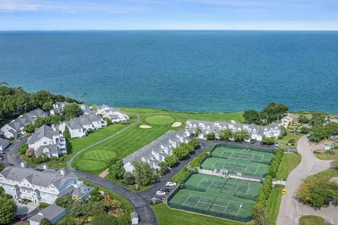 62 Fairway Dr #62, Plymouth, MA 02360