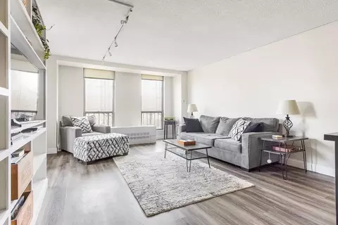 33 Pond Ave #524, Brookline, MA 02445