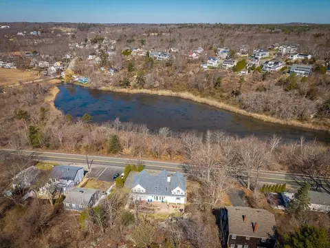 129 Thatcher Rd, Gloucester, MA 01930 photo 4