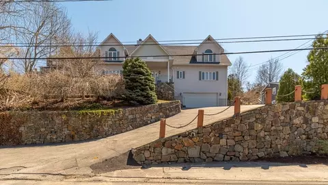 129 Thatcher Rd, Gloucester, MA 01930 photo 5