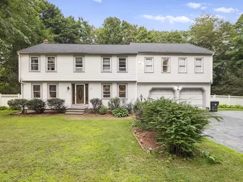 611 Oxford St S, Auburn, MA 01501