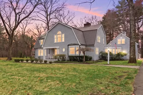 15 River Meadow Dr, West Newbury, MA 01985