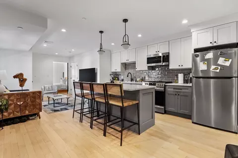 223 Saratoga St #202, Boston, MA 02128