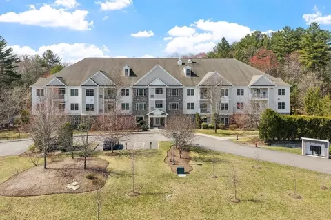 1302 Albion Dr #1302, Bedford, MA 01730