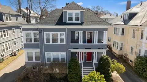 13 Roslyn St #3, Salem, MA 01970