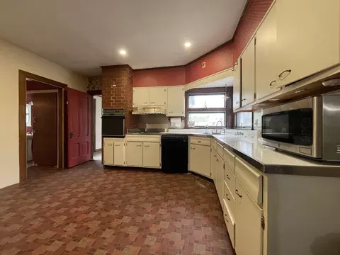 16 Barnard Rd, Worcester, MA 01605 photo 5