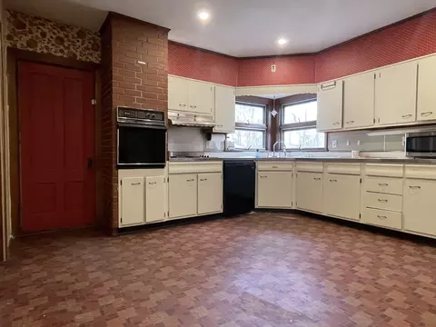 16 Barnard Rd, Worcester, MA 01605 photo 6