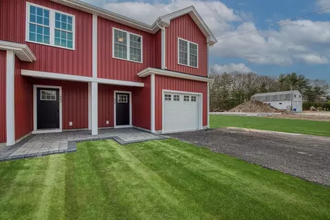 24 Hunter St #A, Taunton, MA 02780
