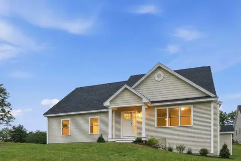 10 Juliana Ave, Nashua, NH 03064