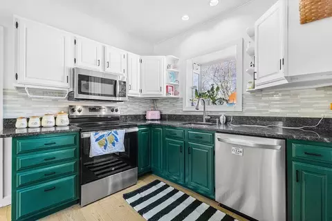 Kitchen - 17 Vale Rd, Wakefield, MA 01880 photo 3 of 3