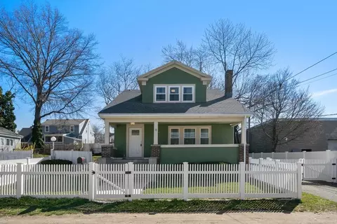 11 Birchbrow Ave, Weymouth, MA 02191