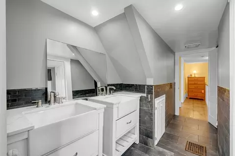 63 S Hampton, Amesbury, MA 01913 photo 27
