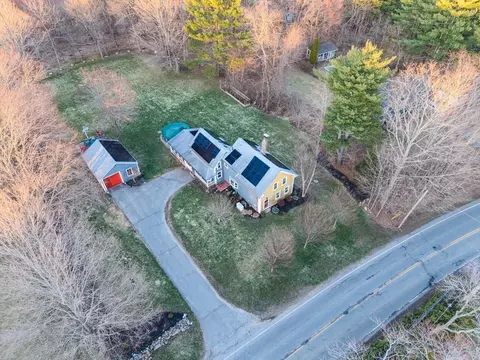 63 S Hampton, Amesbury, MA 01913 photo 2