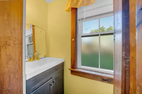 63 S Hampton, Amesbury, MA 01913 photo 24