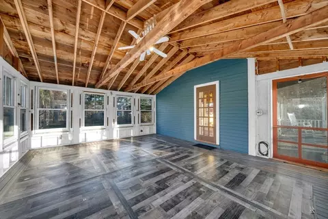 63 S Hampton, Amesbury, MA 01913 photo 38