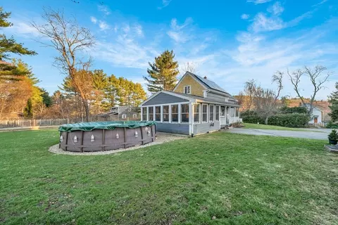 63 S Hampton, Amesbury, MA 01913 photo 9