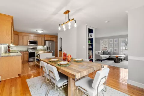 5 Prentiss Pl UNIT 5, Medfield, MA 02052