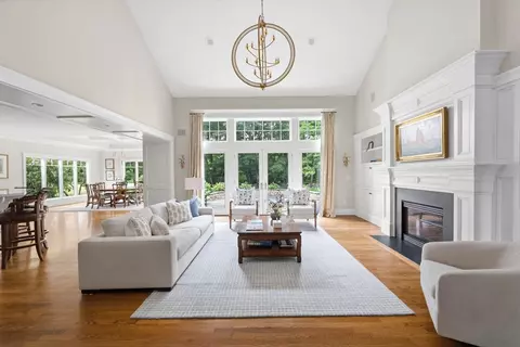 Living - 47 Black Rock Dr #47, Hingham, MA 02043 photo 4 of 7