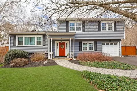 168 Westfield Dr, Holliston, MA 01746