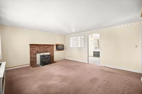 Living - 7 Cedar Cir, Randolph, MA 02368 photo 2 of 3