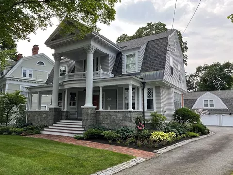 9 Locke St, Andover, MA 01810