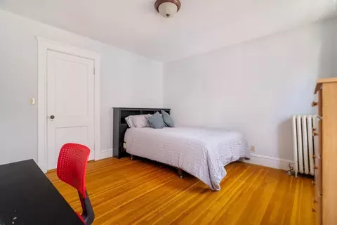 Bedroom - 178 Brook Rd, Milton, MA 02186 photo 4 of 4