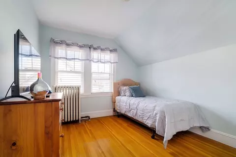 Bedroom - 178 Brook Rd, Milton, MA 02186 photo 2 of 4