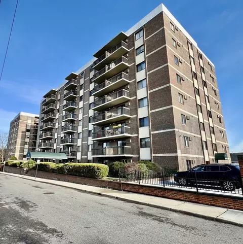 164 Galen St #15, Watertown, MA 02472