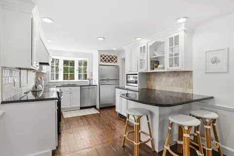 2 Queen Anne Ln, Hingham, MA 02043 photo 15