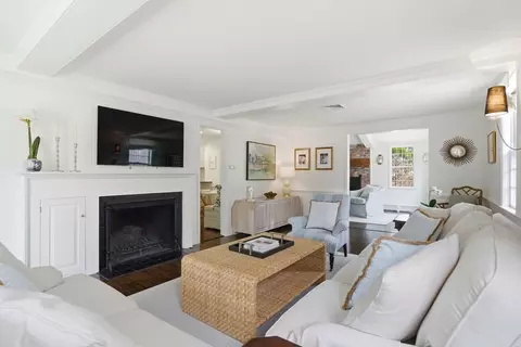 2 Queen Anne Ln, Hingham, MA 02043 photo 6