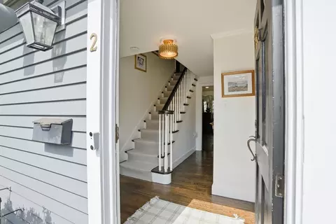 2 Queen Anne Ln, Hingham, MA 02043 photo 3