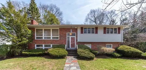 37 Himoor Cir, Randolph, MA 02368