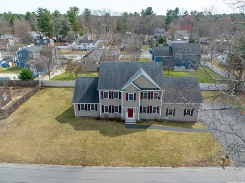 28 Woodlawn Ave, Billerica, MA 01821
