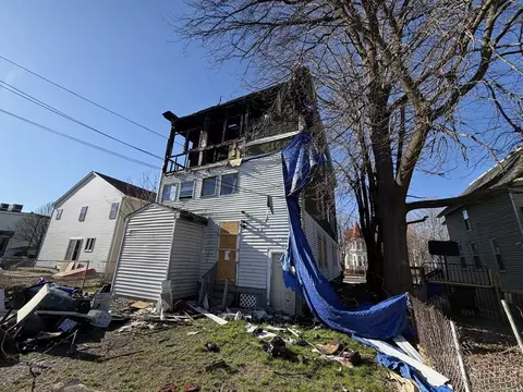 Exterior - 583 Union St, Springfield, MA 01109 photo 5 of 10