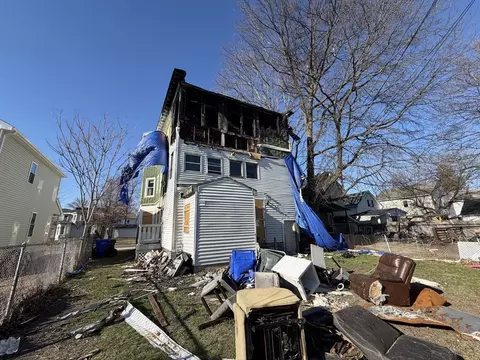 Exterior - 583 Union St, Springfield, MA 01109 photo 9 of 10