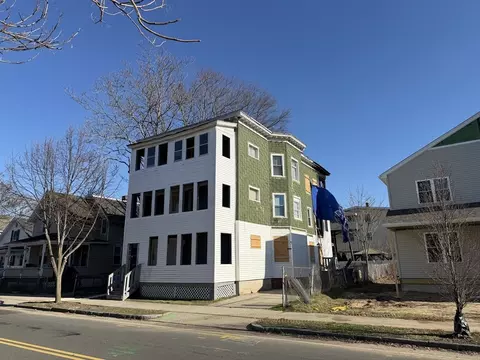 Exterior - 583 Union St, Springfield, MA 01109 photo 2 of 10