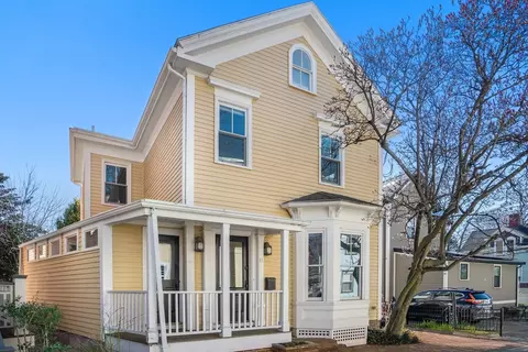 61 Crescent St, Cambridge, MA 02138