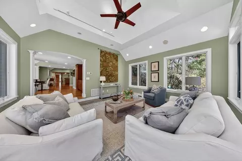 37 Mast Hill Rd, Hingham, MA 02043 photo 13