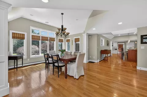 37 Mast Hill Rd, Hingham, MA 02043 photo 9