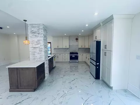 Kitchen - 195 Lower Gore Dr, Webster, MA 01570 photo 2 of 3